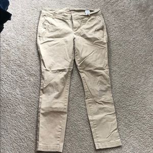 Old navy size 8 skinny khakis